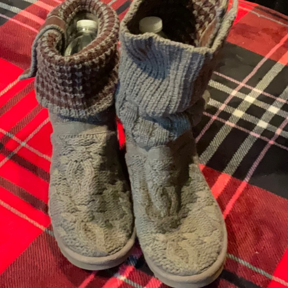 Dark grey knit UGGS - Picture 3 of 7